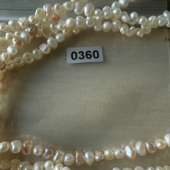 Vintage Faux Pearl Necklace Multi Strand White Pink Purple 16.5” - Picture 11 of 11